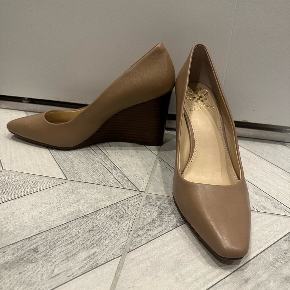 Elegant Brown Wedge Pumps